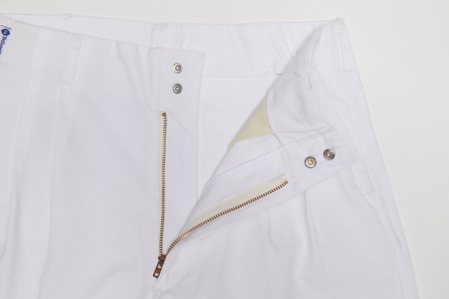 Peg-top Pants (White)