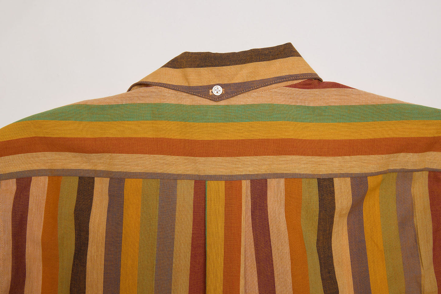 Convertible Collar BD Shirt (Gold)